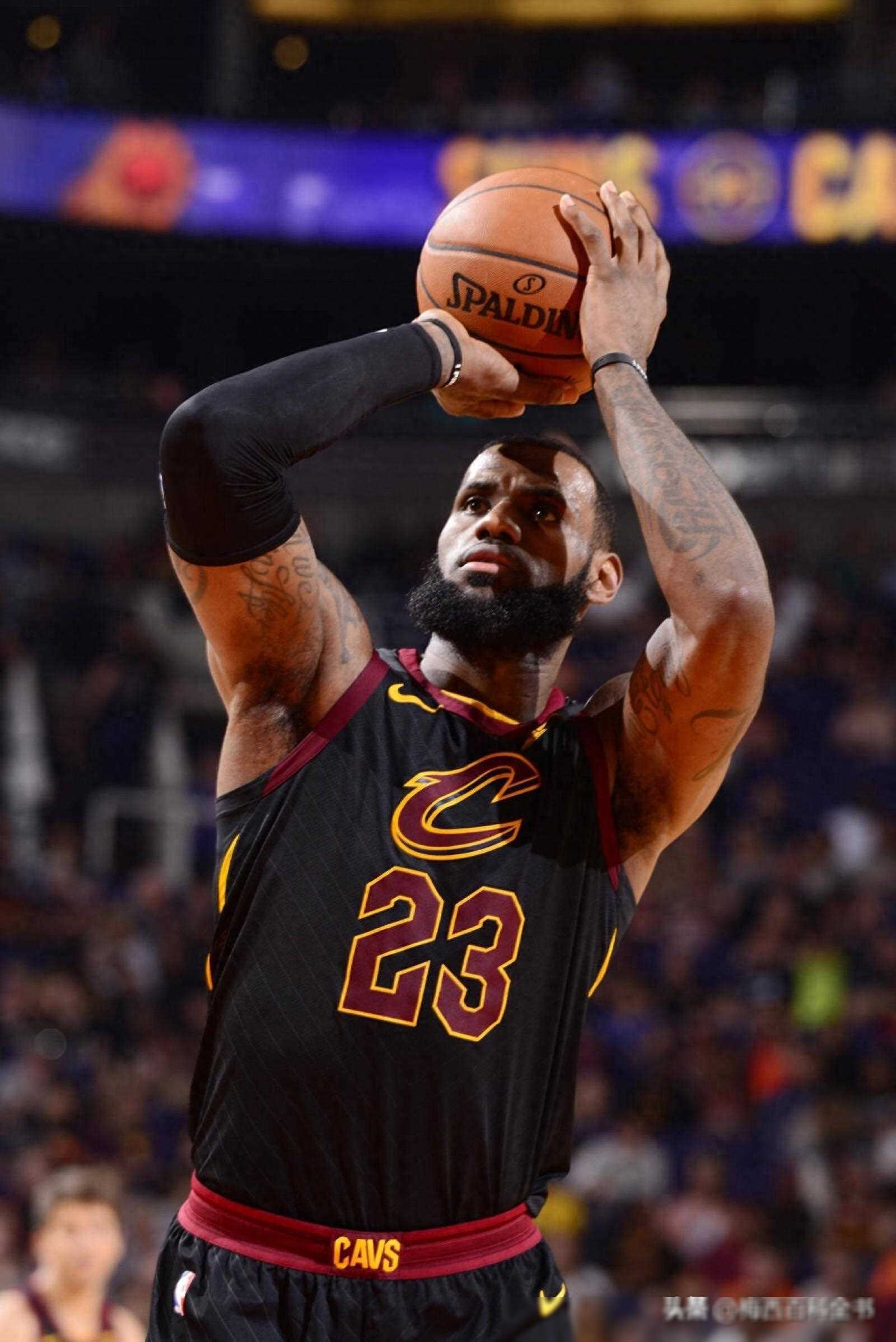 开云官方网站在线登陆-詹姆斯迎来十赛季出色发挥，SKT观众热烈欢呼！的简单介绍-开云官方网站在线登陆